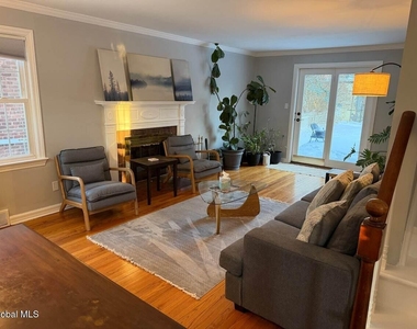 135 Winthrop Avenue - Photo Thumbnail 2