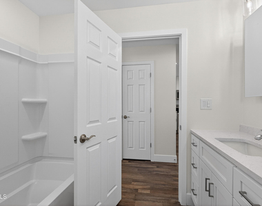 6 Arrow Street - Photo Thumbnail 19