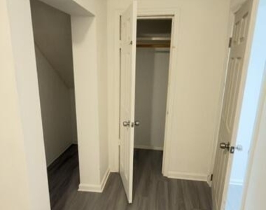 3134 6th Avenue - Photo Thumbnail 5
