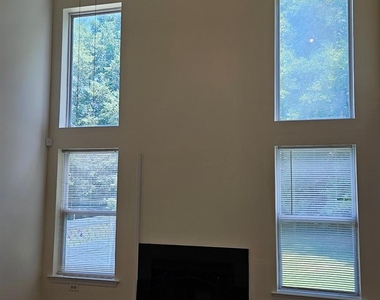 405 Cobblestone Court - Photo Thumbnail 1
