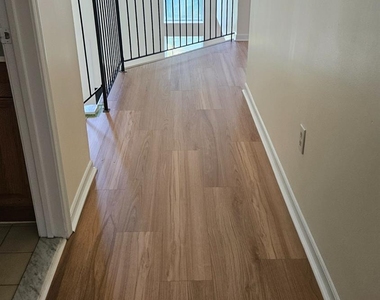405 Cobblestone Court - Photo Thumbnail 26