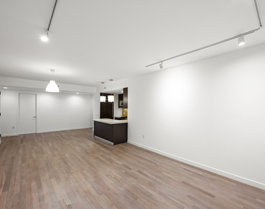 50 W 15th Street - Photo Thumbnail 8