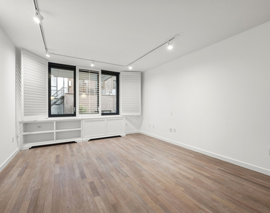 50 W 15th Street - Photo Thumbnail 6