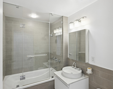 50 W 15th Street - Photo Thumbnail 15