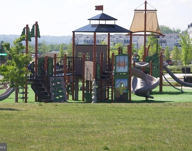 1697 Dunnington Place - Photo Thumbnail 44