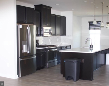 1697 Dunnington Place - Photo Thumbnail 9