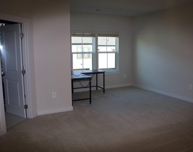 1697 Dunnington Place - Photo Thumbnail 25