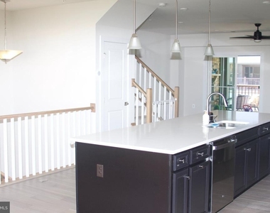 1697 Dunnington Place - Photo Thumbnail 4