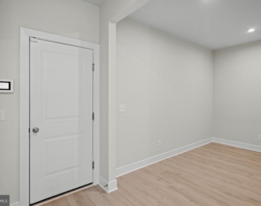 1548 Meadowlark Glen Road - Photo Thumbnail 10