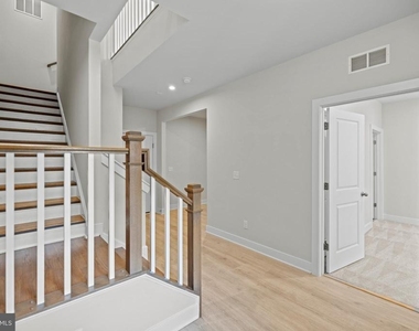 1548 Meadowlark Glen Road - Photo Thumbnail 2