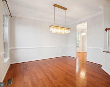9305 Sumner Lake Boulevard - Photo Thumbnail 5