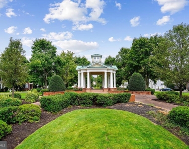 9305 Sumner Lake Boulevard - Photo Thumbnail 43