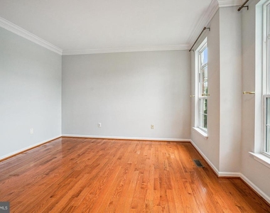 9305 Sumner Lake Boulevard - Photo Thumbnail 3