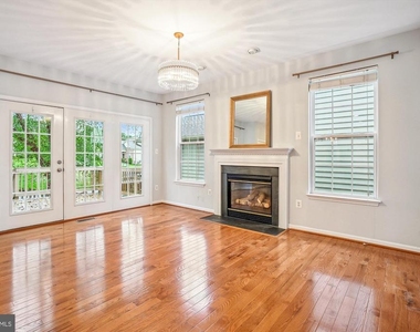9305 Sumner Lake Boulevard - Photo Thumbnail 7