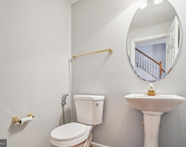 9305 Sumner Lake Boulevard - Photo Thumbnail 15