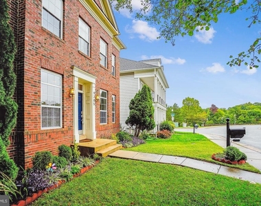 9305 Sumner Lake Boulevard - Photo Thumbnail 36