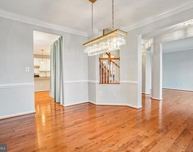 9305 Sumner Lake Boulevard - Photo Thumbnail 6