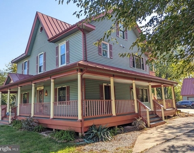 9014 Sudley Road - Photo Thumbnail 5