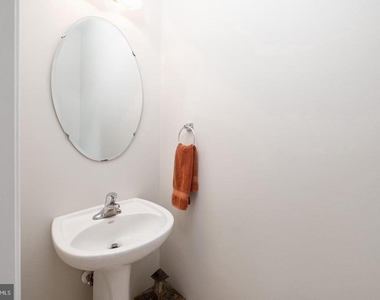 662 Holly Hill Dr - Photo Thumbnail 10