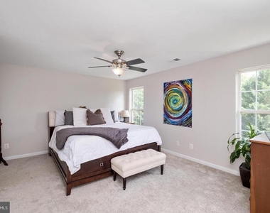 662 Holly Hill Dr - Photo Thumbnail 11