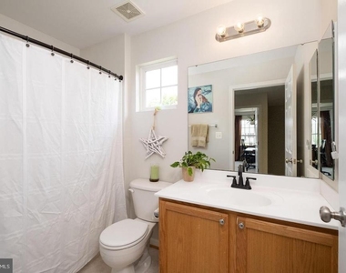 662 Holly Hill Dr - Photo Thumbnail 19