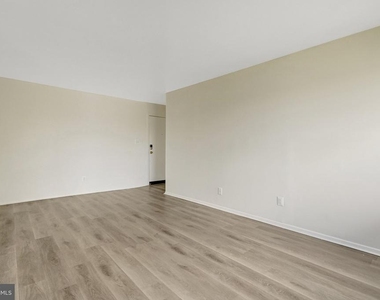 2904 Kings Chapel Road - Photo Thumbnail 9
