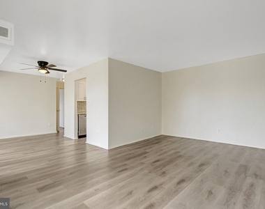 2904 Kings Chapel Road - Photo Thumbnail 8