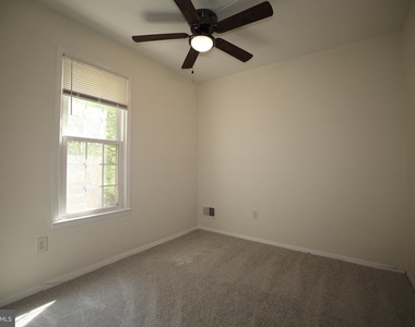 2400 Ansdel Court - Photo Thumbnail 13