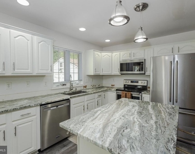 103 Mummert Circle - Photo Thumbnail 6