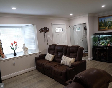 123 Cameron Street - Photo Thumbnail 3