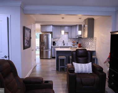 123 Cameron Street - Photo Thumbnail 1
