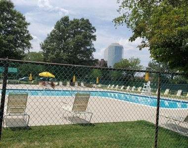 1225 Martha Custis Drive - Photo Thumbnail 2