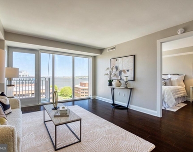 925 N Fairfax Street - Photo Thumbnail 11