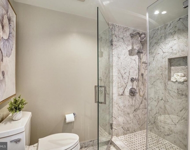 925 N Fairfax Street - Photo Thumbnail 19