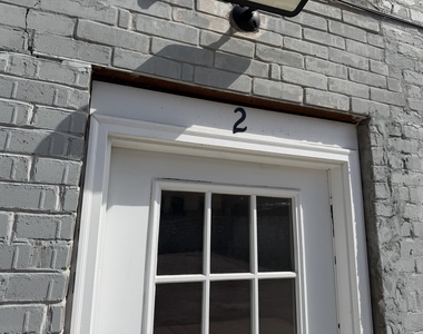138 Fulton Street E - Photo Thumbnail 1