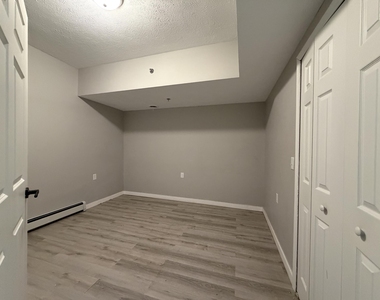 138 Fulton Street E - Photo Thumbnail 8