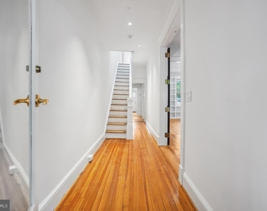 1411 King Street - Photo Thumbnail 3