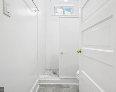 1411 King Street - Photo Thumbnail 35