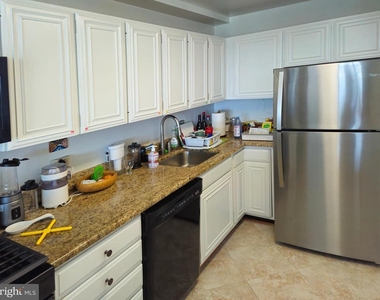 1200 Nash - Photo Thumbnail 36