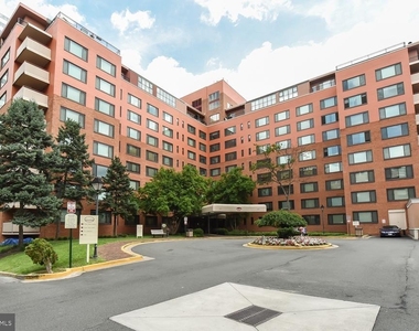 1021 Arlington Boulevard - Photo Thumbnail 19