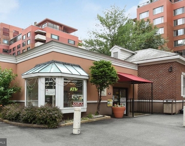 1021 Arlington Boulevard - Photo Thumbnail 20