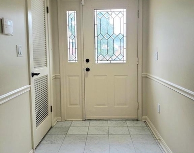 742 S Granada Street - Photo Thumbnail 3