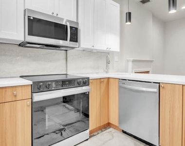 1823 S Broad Street - Photo Thumbnail 3