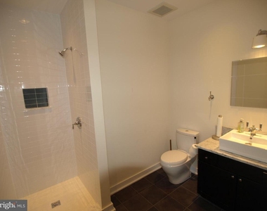 170 Grape Street - Photo Thumbnail 3