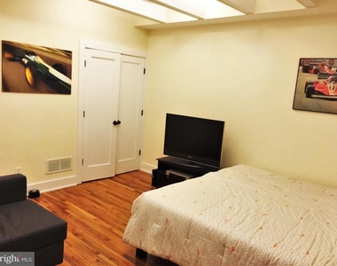 170 Grape Street - Photo Thumbnail 1