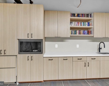 1801 Market Street - Photo Thumbnail 15
