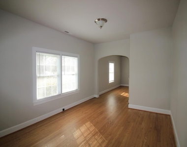 212 N Main Street - Photo Thumbnail 4