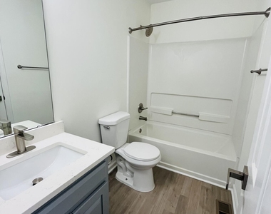 504 Quest Ridge Drive - Photo Thumbnail 11