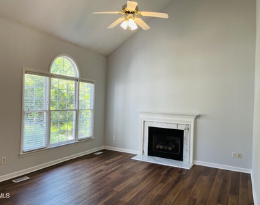 504 Quest Ridge Drive - Photo Thumbnail 2