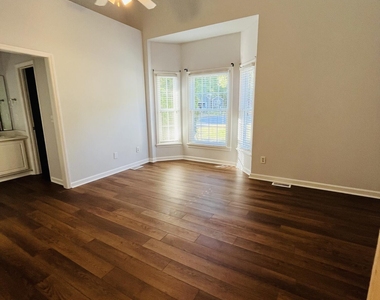 504 Quest Ridge Drive - Photo Thumbnail 6